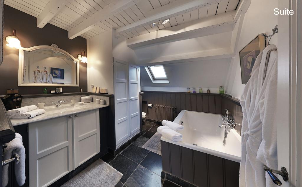 B&B Huyze Elimonica Остенде Стая снимка